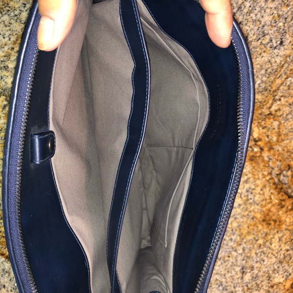 Bottega Veneta Folio Unisex Blue Leather 1000%Auth - Picture 5 of 5